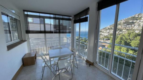 Apartamento en Canyelles playa con vistas al mar